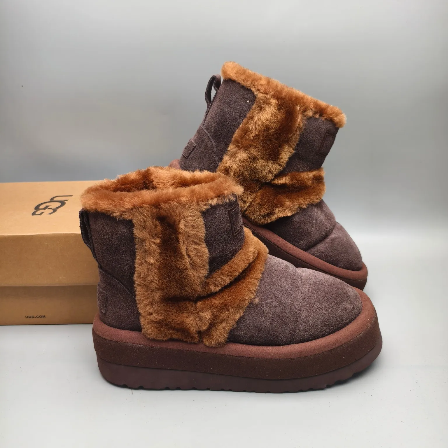 💰600 UGG sheepskin all-in-one snow boots 3316 caterpillar thick-soled mid-top casual shoes Color: Maroon Chocolate Size: 35-41